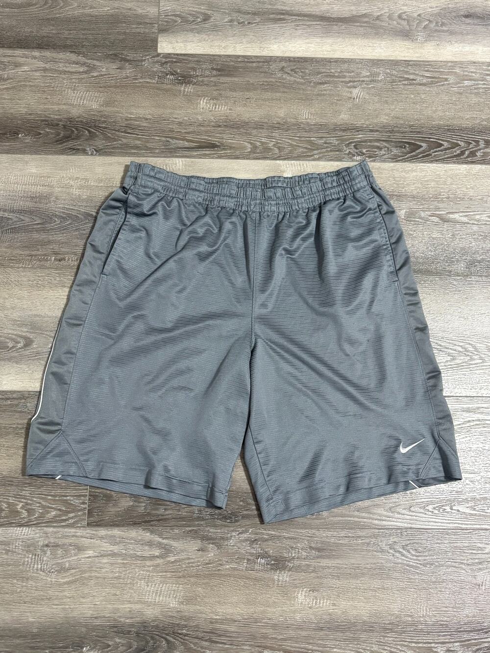 Nike Grey Striped Mesh Workout Baggy Basketball Shorts Retro - Men’s XXL 2XL